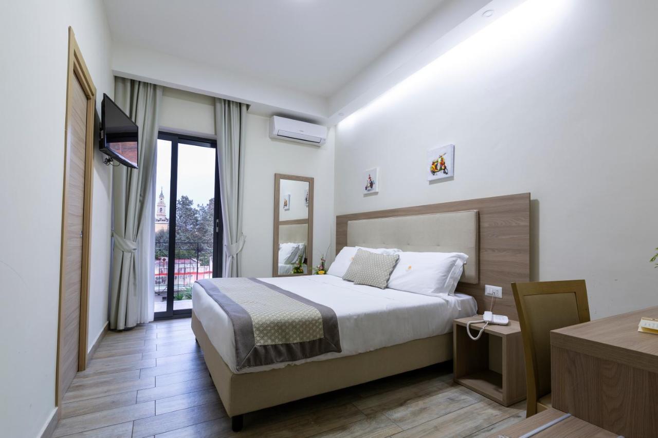 Hotel Del Sole Pompei Bagian luar foto