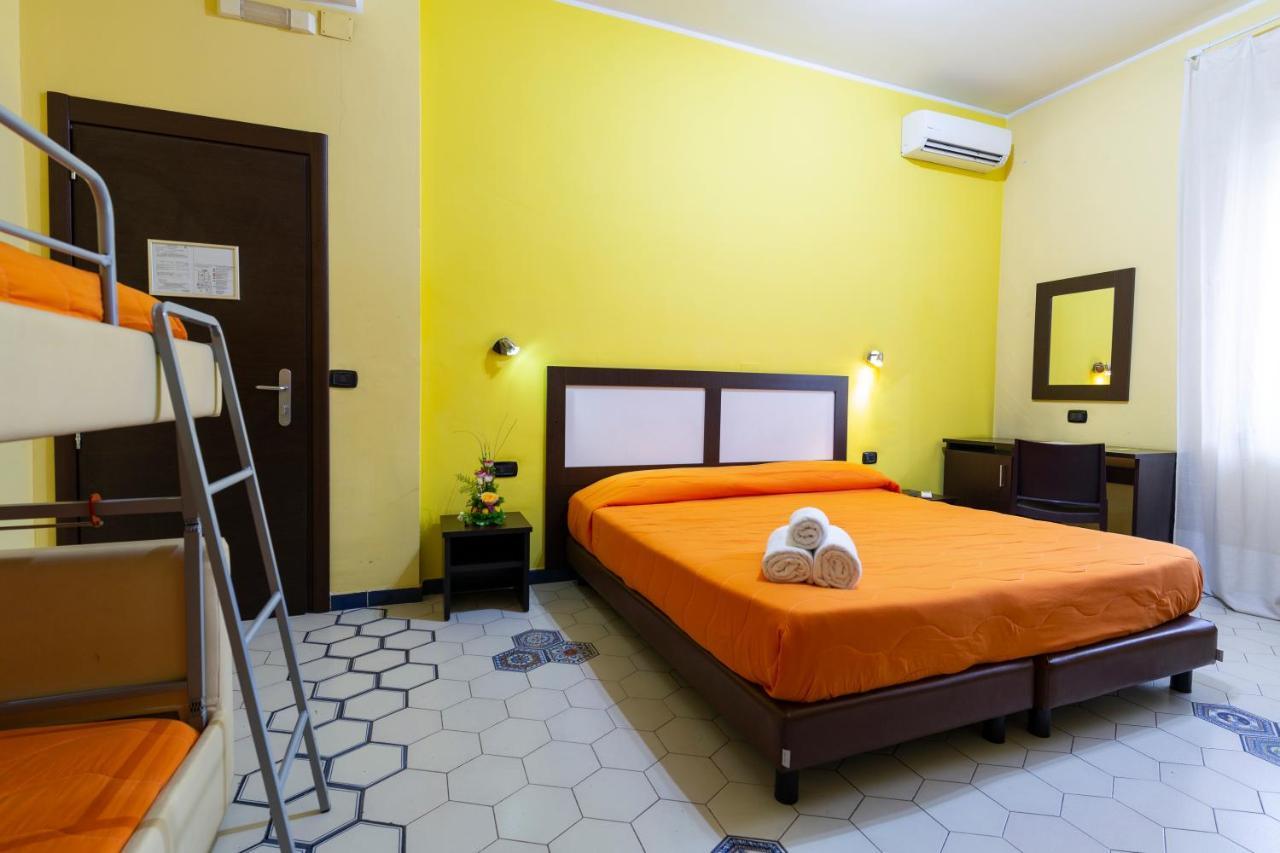 Hotel Del Sole Pompei Bagian luar foto