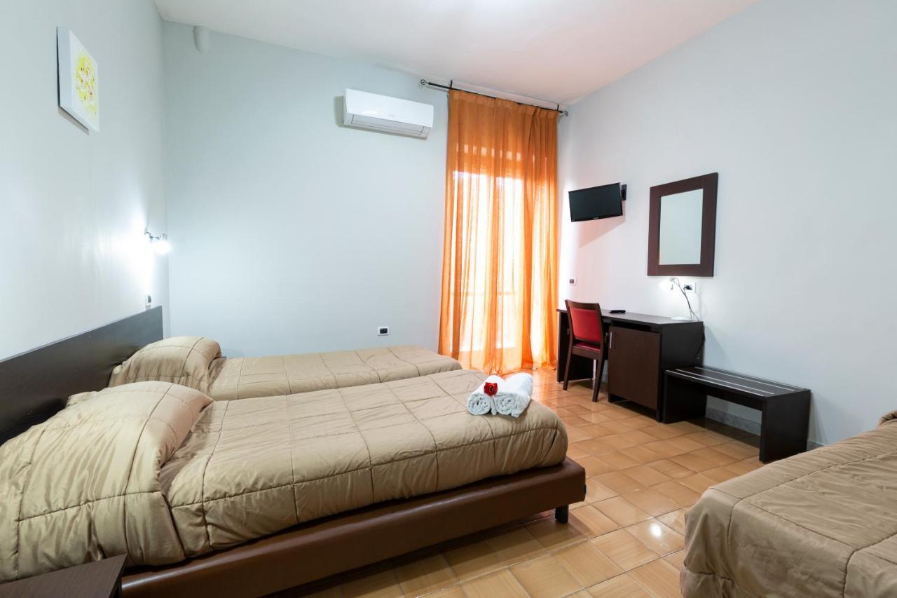 Hotel Del Sole Pompei Bagian luar foto